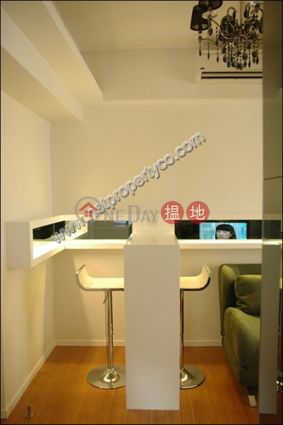 HK$ 19,000/ month Lee Wah Mansion Western District Furnished 1-bedroom unit for rent in Sheung Wan