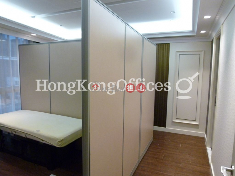 HK$ 82,446/ month Che San Building, Central District Office Unit for Rent at Che San Building