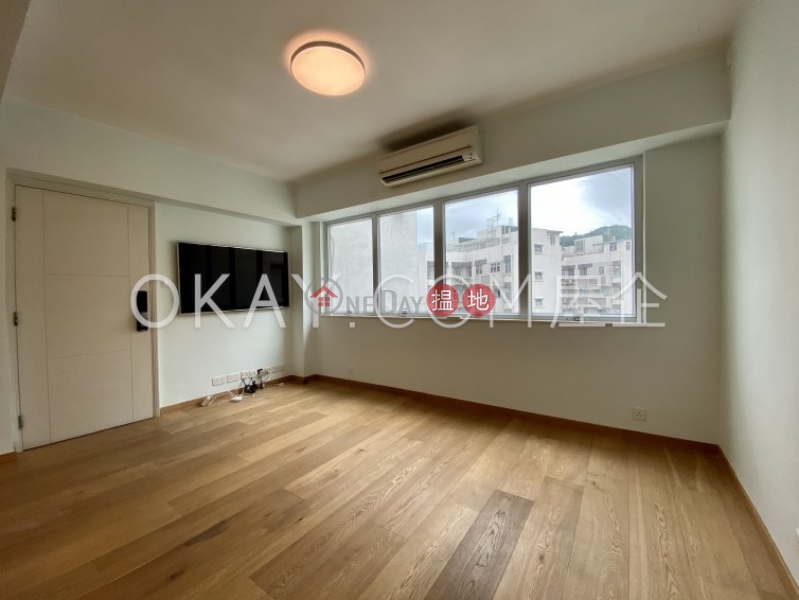 HK$ 55,000/ month | Y. Y. Mansions block A-D, Western District, Rare 3 bedroom on high floor with rooftop & parking | Rental