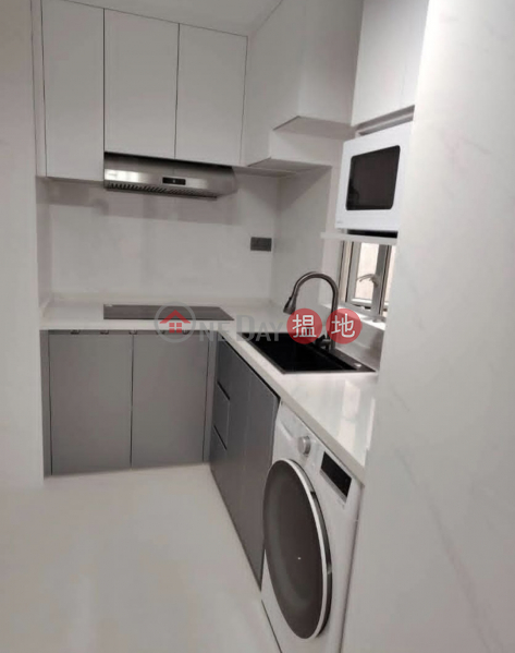 PHOENIX COURT 3 BED 2 BATH BALCONY | 39 Kennedy Road | Wan Chai District Hong Kong | Rental HK$ 48,000/ month