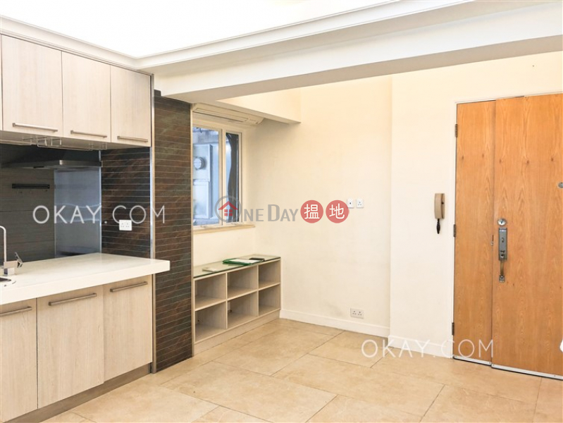 Popular 2 bedroom in Causeway Bay | Rental | Yee Hing Mansion 怡興大廈 Rental Listings