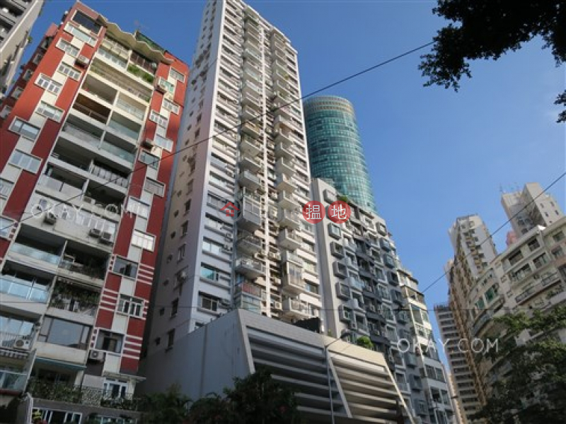 HK$ 42,000/ 月雅詩大廈-灣仔區-2房2廁,實用率高,極高層,露台雅詩大廈出租單位
