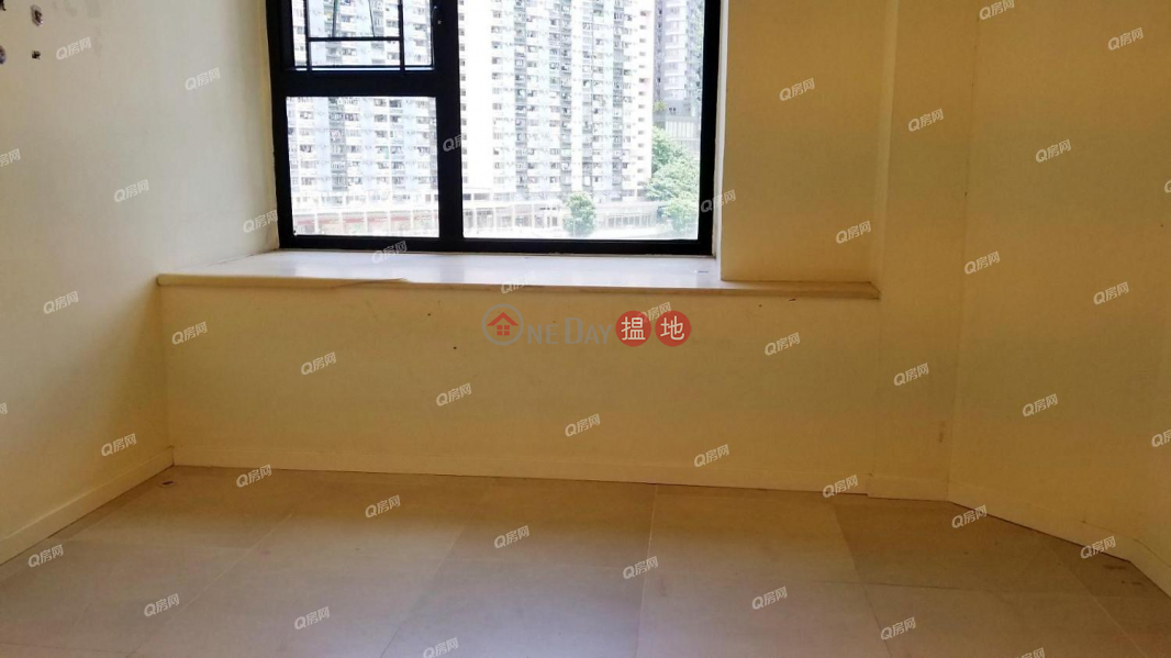 HK$ 39,800/ month Illumination Terrace Wan Chai District | Illumination Terrace | 3 bedroom Low Floor Flat for Rent