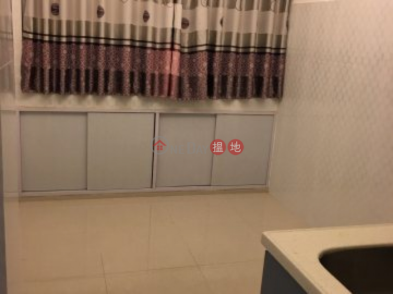 No agent fee, 92 Apliu Street | Cheung Sha Wan, Hong Kong | Rental | HK$ 4,700/ month