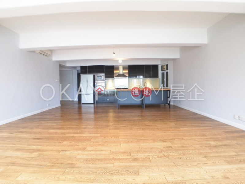 Unique 2 bedroom in Mid-levels Central | For Sale | Bo Kwong Apartments 寶光大廈 Sales Listings