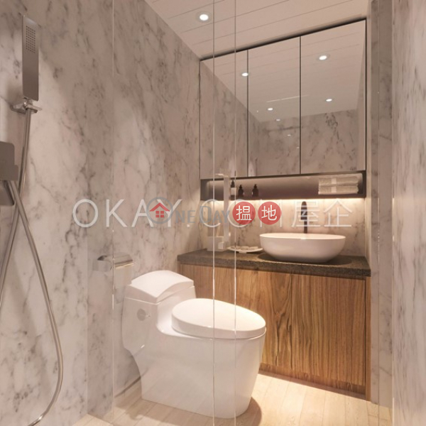 Property Search Hong Kong | OneDay | Residential | Sales Listings | Luxurious 1 bedroom on high floor with rooftop | For Sale