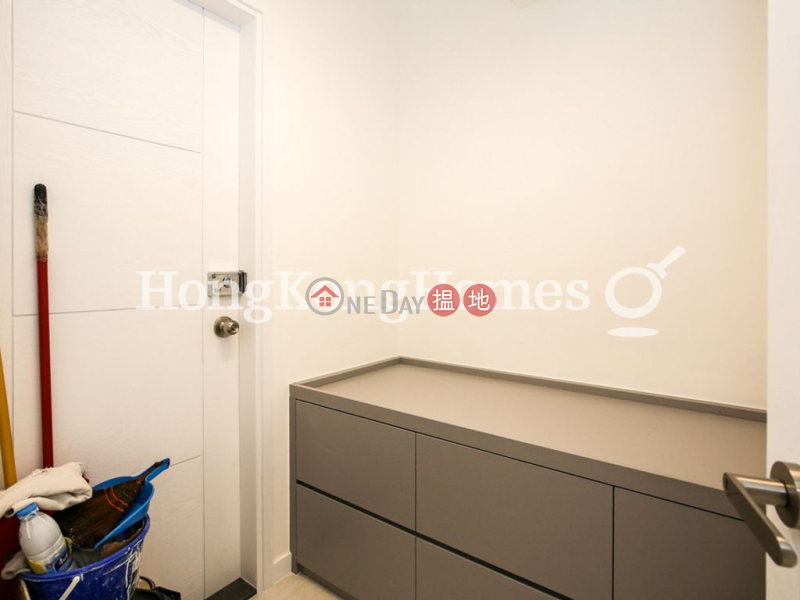 Property Search Hong Kong | OneDay | Residential, Sales Listings | 3 Bedroom Family Unit at Broadview Mansion | For Sale