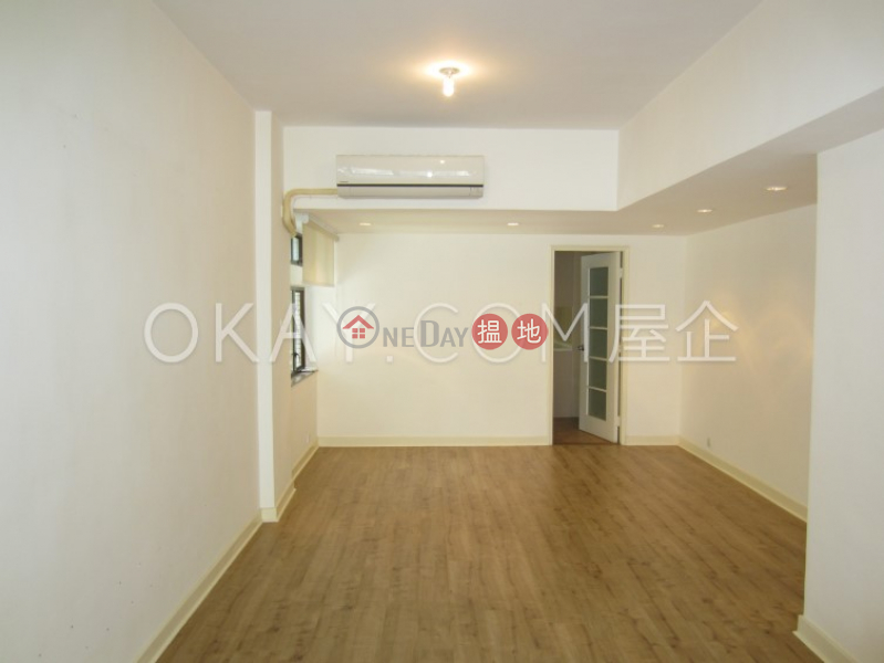 HK$ 68,000/ month | Medallion Heights, Western District, Gorgeous 3 bedroom on high floor with balcony & parking | Rental