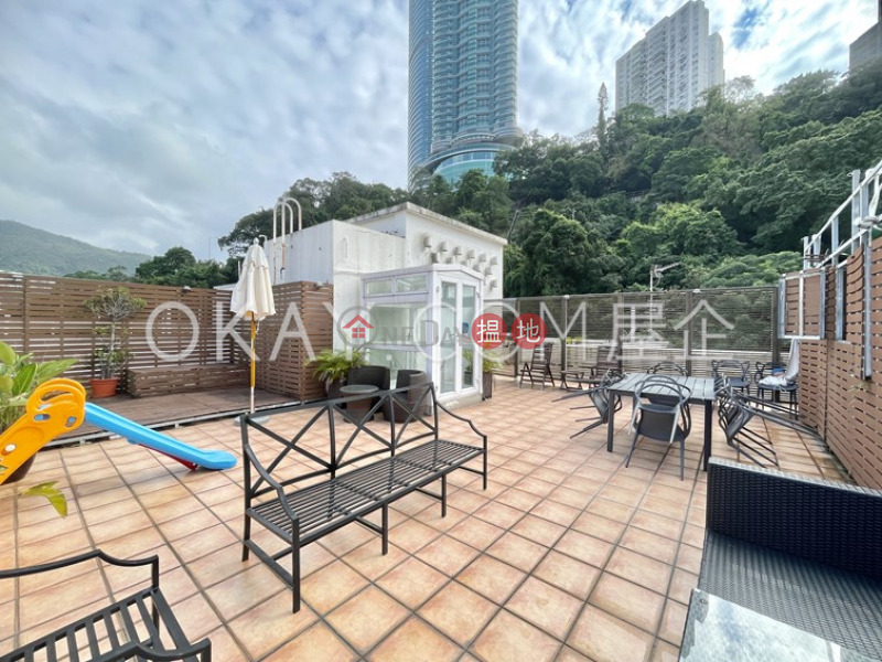 Property Search Hong Kong | OneDay | Residential, Sales Listings | Luxurious 3 bed on high floor with rooftop & balcony | For Sale