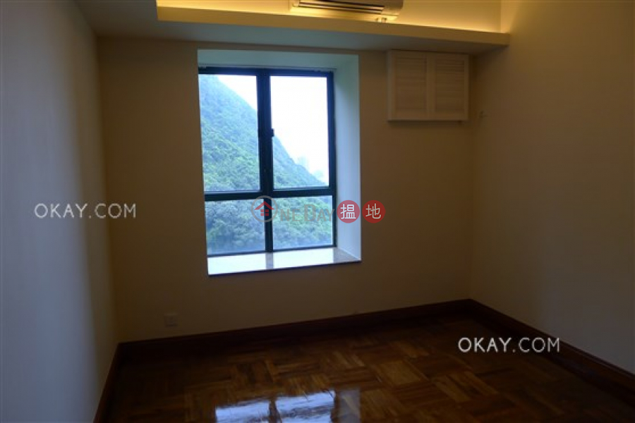 HK$ 20M | Hillsborough Court | Central District | Lovely 2 bedroom on high floor with parking | For Sale