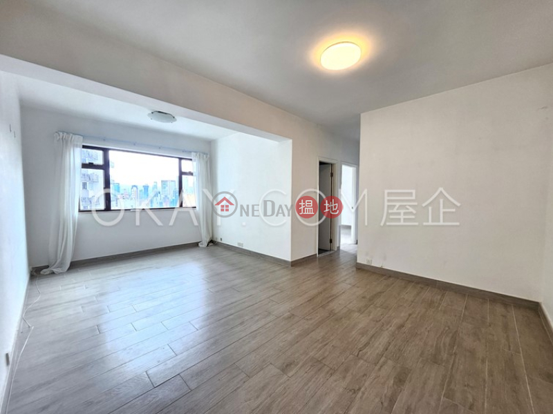Charming 2 bedroom on high floor with parking | For Sale | Shan Kwong Tower 山光苑 Sales Listings