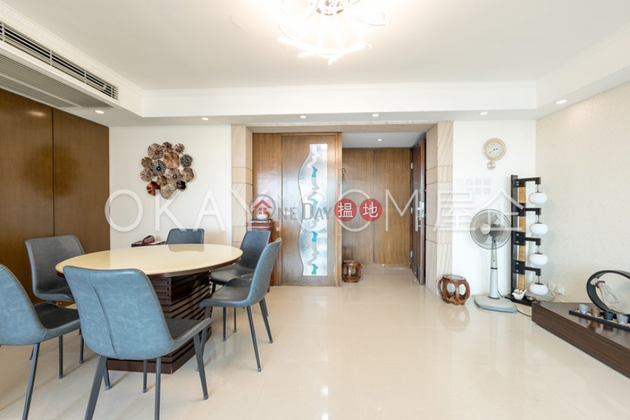 HK$ 26M, Maiden Court Eastern District | Nicely kept penthouse with harbour views & parking | For Sale
