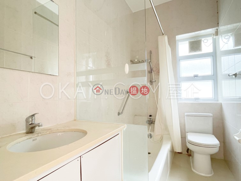 Beautiful 3 bed on high floor with sea views & balcony | For Sale | Repulse Bay Garden 淺水灣麗景園 Sales Listings