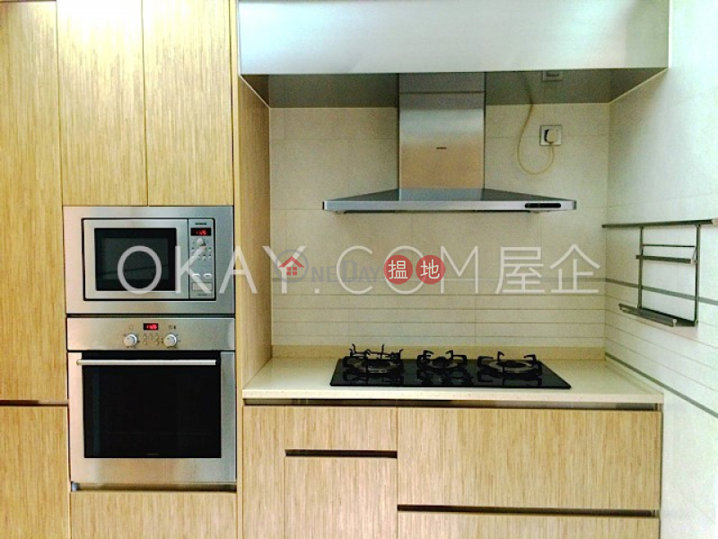 Property Search Hong Kong | OneDay | Residential | Sales Listings Nicely kept 2 bedroom with sea views & balcony | For Sale