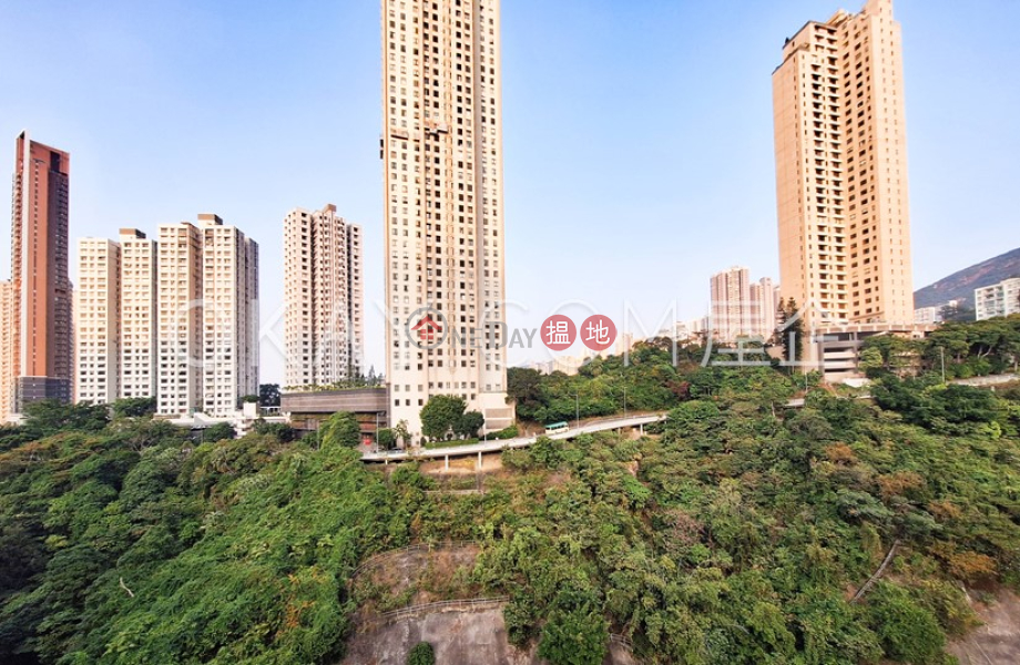 Luxurious 3 bed on high floor with balcony & parking | Rental | Holland Garden 康蘭苑 Rental Listings