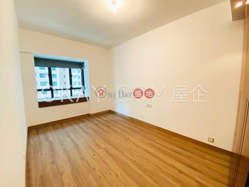 Stylish 3 bedroom with balcony & parking | Rental | Dynasty Court 帝景園 Rental Listings