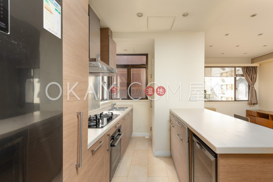 Property Search Hong Kong | OneDay | Residential | Rental Listings | Elegant 3 bedroom in Mid-levels West | Rental