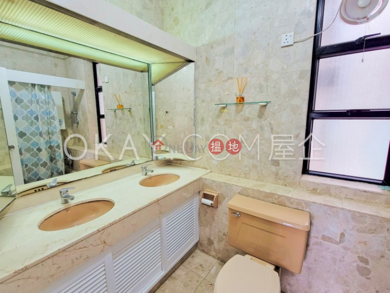 HK$ 37,000/ month Scenic Heights, Western District, Elegant 3 bedroom on high floor with parking | Rental