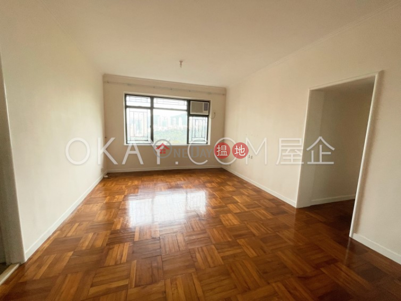 Efficient 3 bedroom with parking | For Sale | Villa Lotto 樂陶苑 Sales Listings