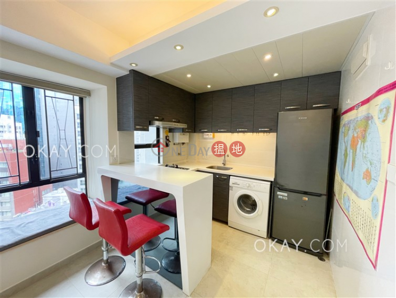 HK$ 25,000/ month, Fortress Metro Tower, Eastern District, Unique 2 bedroom in Fortress Hill | Rental