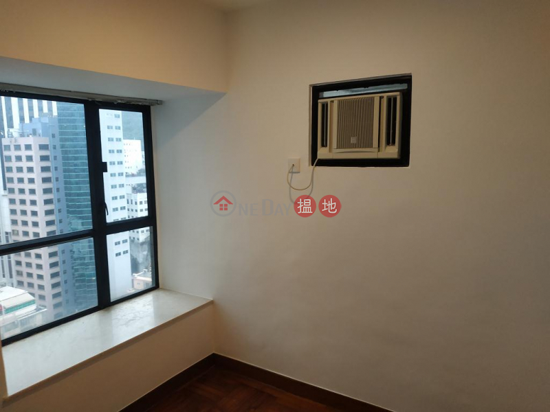 Flat for Rent in Pinnacle Building, Wan Chai 9 Ship Street | Wan Chai District, Hong Kong | Rental HK$ 19,000/ month
