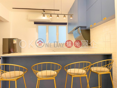 Popular 3 bedroom in Mid-levels West | For Sale | Ping On Mansion 平安大廈 _0