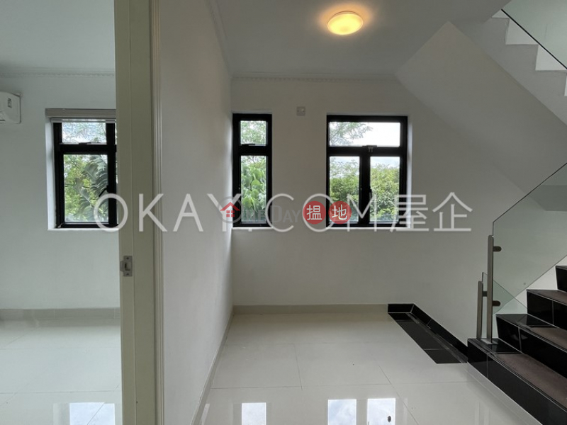 Popular house with rooftop, balcony | Rental | Nam Shan Village 南山村 Rental Listings