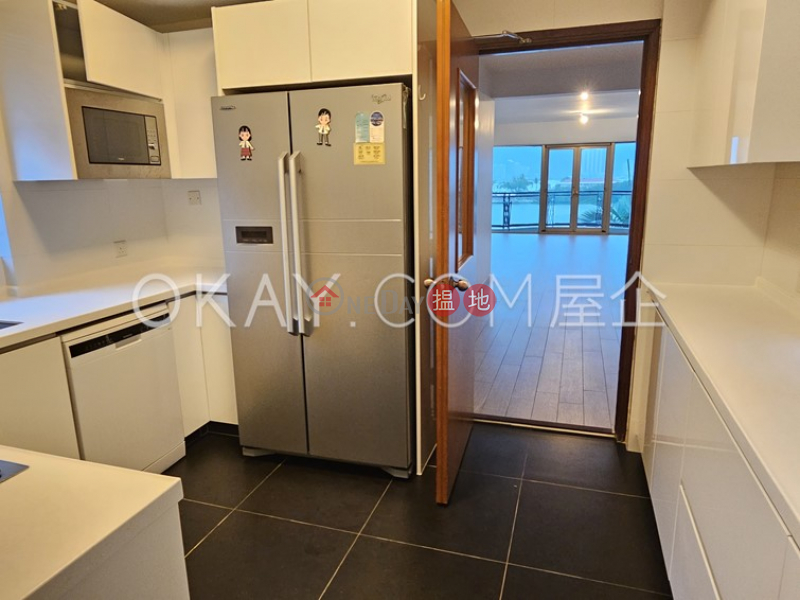 HK$ 48,000/ month | Hong Kong Gold Coast Block 27, Tuen Mun Elegant 3 bedroom with balcony & parking | Rental