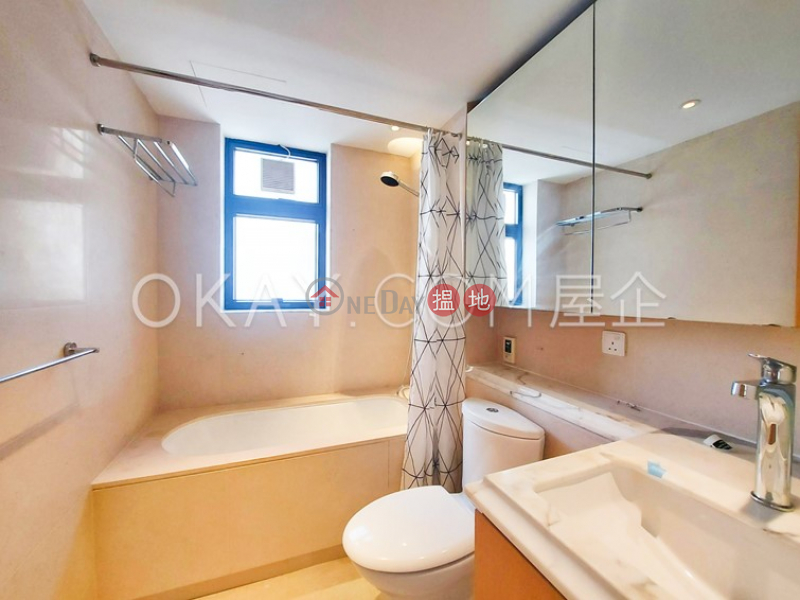 HK$ 58M, Winfield Building Block A&B | Wan Chai District Stylish 3 bed on high floor with racecourse views | For Sale