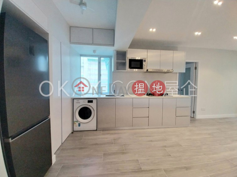 Cozy 2 bedroom in Mid-levels West | Rental | Golden Valley Mansion 金谷大廈 _0
