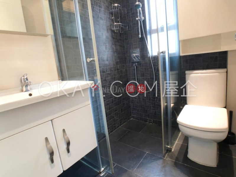 HK$ 11.2M | Po Tak Mansion, Wan Chai District | Unique 2 bedroom on high floor with balcony | For Sale