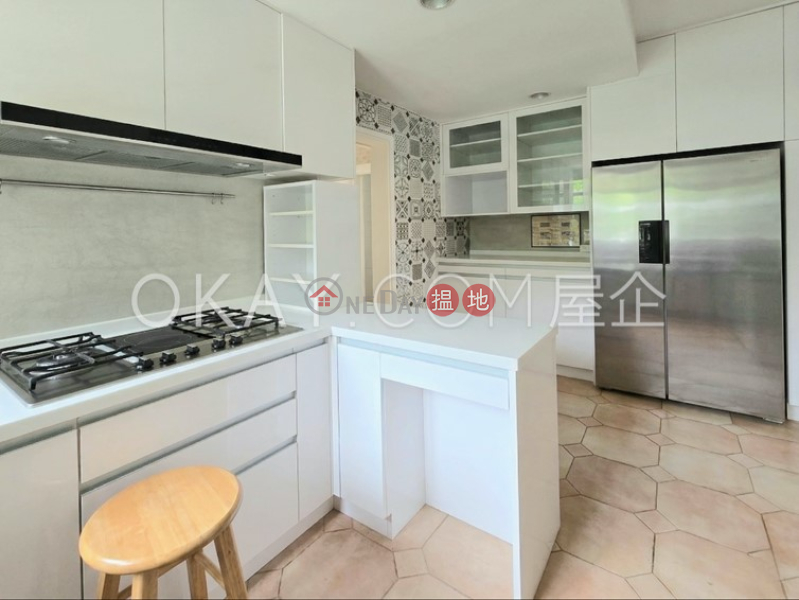 Tasteful 3 bedroom on high floor with balcony | Rental | Discovery Bay, Phase 2 Midvale Village, 3 Middle Lane 愉景灣 2期 畔峰 畔山徑3號 Rental Listings