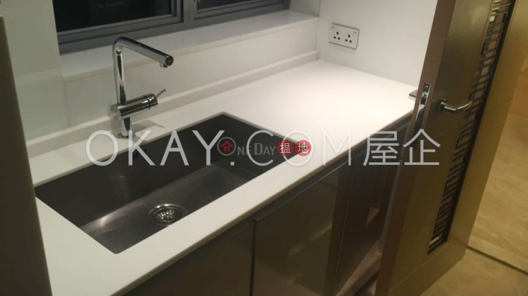 Lovely 2 bedroom on high floor with balcony | For Sale 8 Ap Lei Chau Praya Road | Southern District | Hong Kong, Sales | HK$ 78M