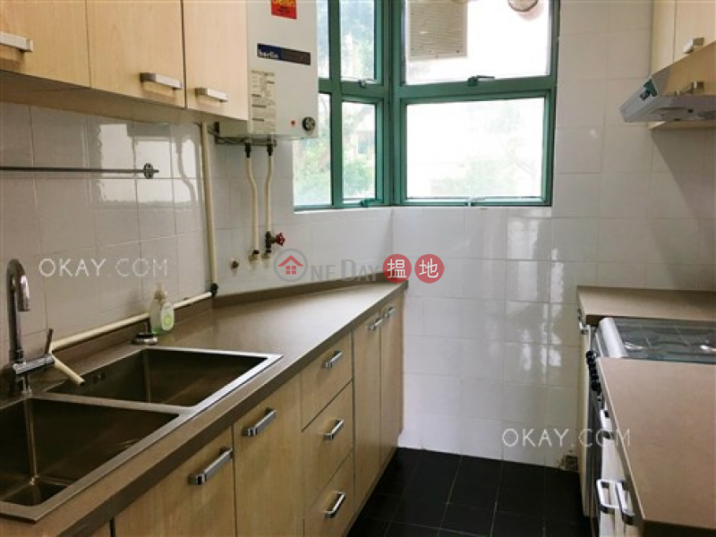 HK$ 40,000/ month Bisney Terrace Western District | Tasteful 3 bedroom with balcony & parking | Rental