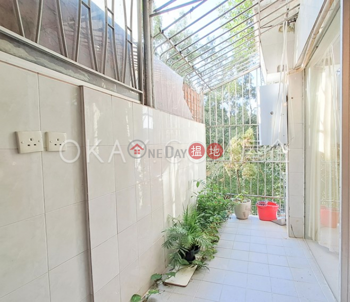 Gorgeous 3 bedroom with terrace | Rental 2-8A Happy View Terrace | Wan Chai District | Hong Kong Rental, HK$ 45,000/ month