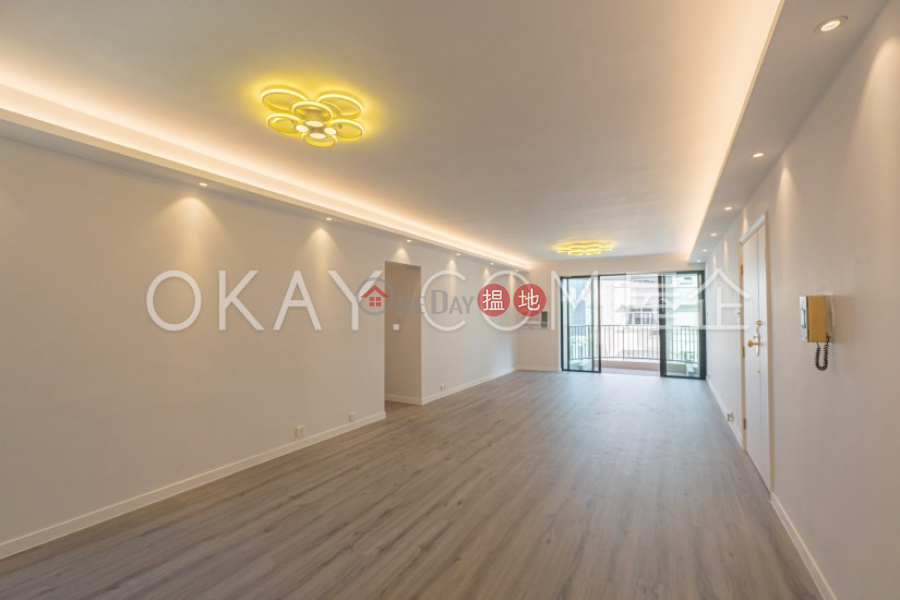 Gorgeous 3 bedroom with balcony & parking | For Sale | Yukon Court 殷豪閣 Sales Listings