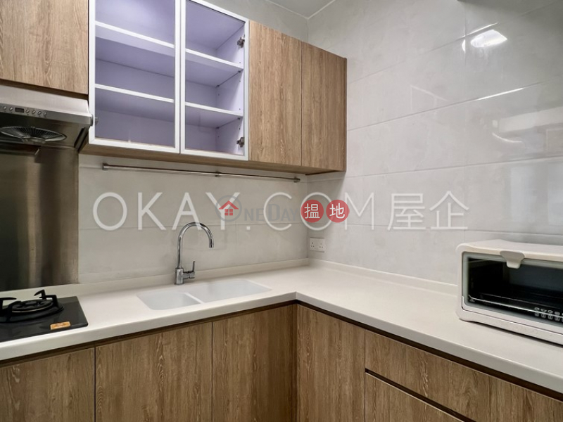 Caine Building, High, Residential Rental Listings | HK$ 27,000/ month
