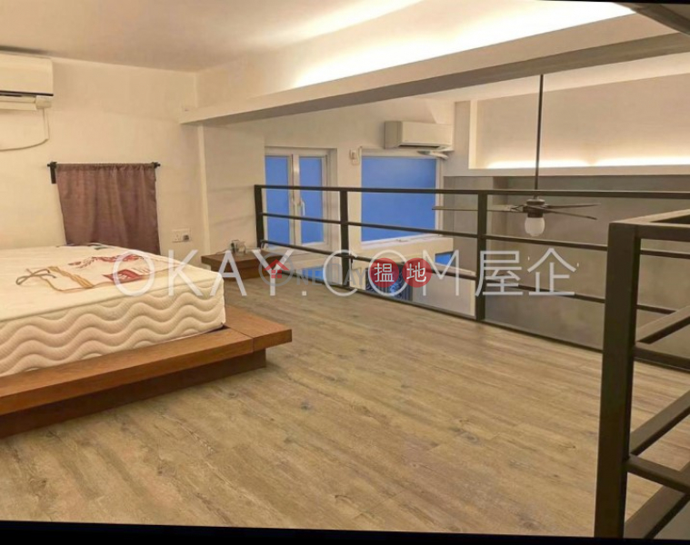 HK$ 33,000/ month, 15-17 Village Terrace | Wan Chai District, Stylish 2 bedroom in Happy Valley | Rental