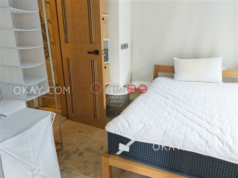 HK$ 9.1M | Eight South Lane, Western District | Practical 1 bedroom on high floor with balcony | For Sale