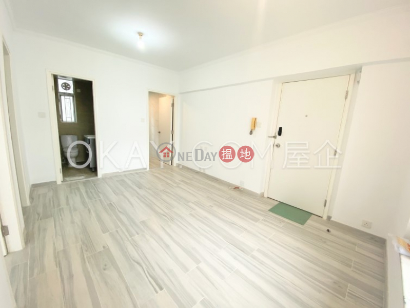 Charming 2 bedroom in Mid-levels West | Rental | Sussex Court 海雅閣 Rental Listings
