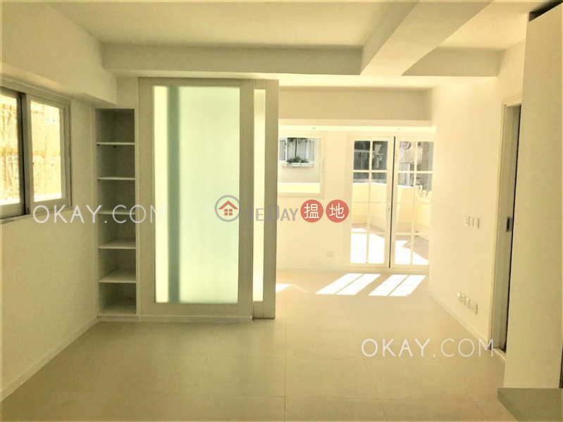 HK$ 27,000/ month, Winly Building | Central District, Lovely 1 bedroom with terrace | Rental