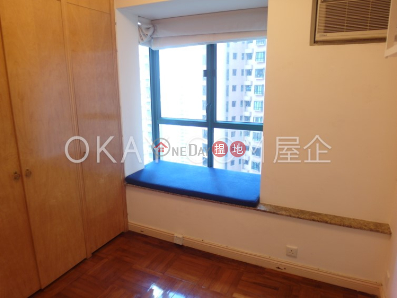 Nicely kept 2 bedroom in Mid-levels Central | Rental | Hillsborough Court 曉峰閣 Rental Listings