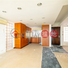Charming house with parking | Rental