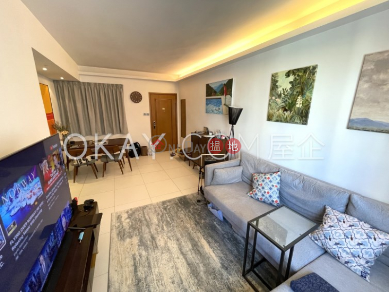 Generous 1 bedroom in Mid-levels West | Rental | Caineway Mansion 堅威大廈 Rental Listings
