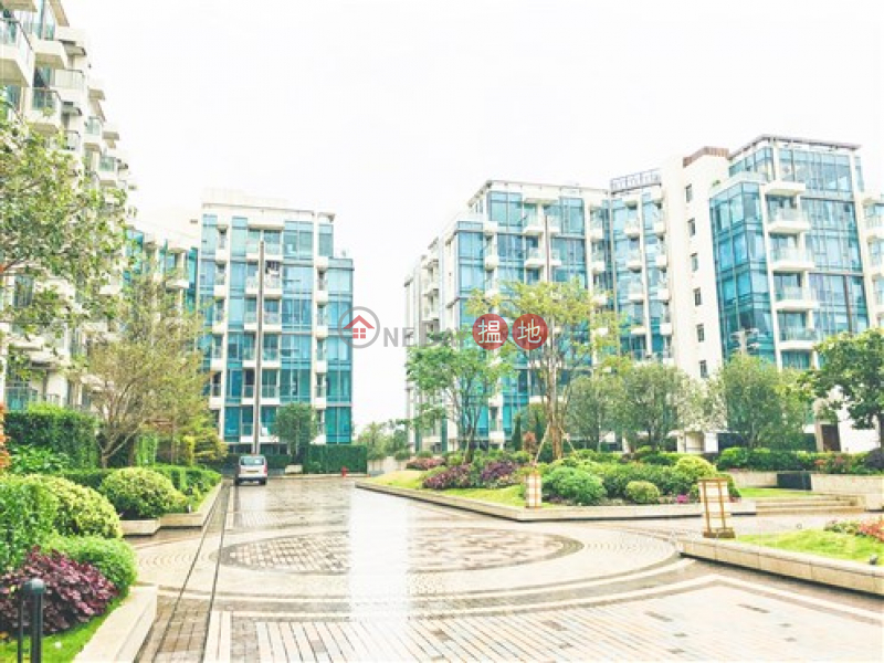 Popular 3 bedroom with balcony | For Sale | The Mediterranean Tower 5 逸瓏園5座 Sales Listings