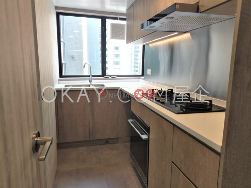 HK$ 53,000/ month 62B Robinson Road | Western District Charming 3 bedroom on high floor with harbour views | Rental