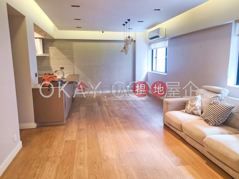 Efficient 3 bedroom in Mid-levels West | Rental | Emerald Court 翡翠樓 _0