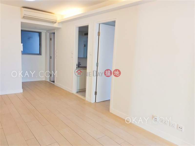 HK$ 25,000/ month Po Wah Court | Wan Chai District Unique 1 bedroom with balcony | Rental