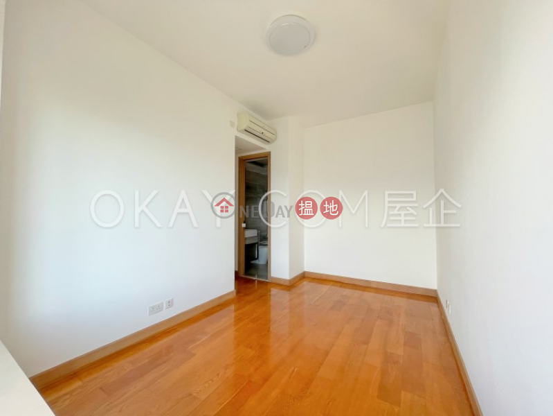 Tasteful 3 bedroom on high floor with balcony | For Sale | Island Crest Tower 1 縉城峰1座 Sales Listings