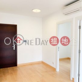 Unique 2 bedroom on high floor with balcony | Rental | Centrestage 聚賢居 _0